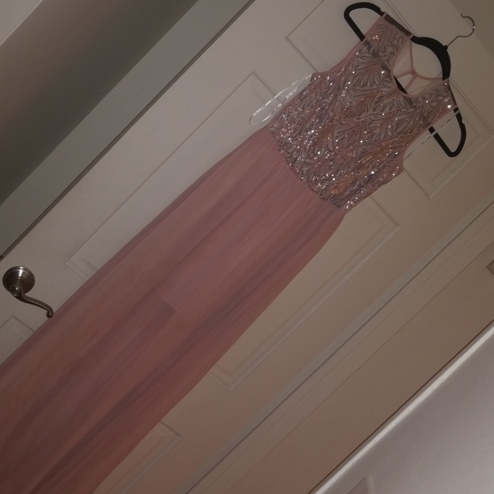 Party dress-champainge color